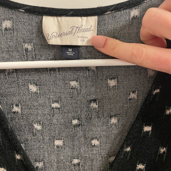 Universal threads top - Picture 3 of 5